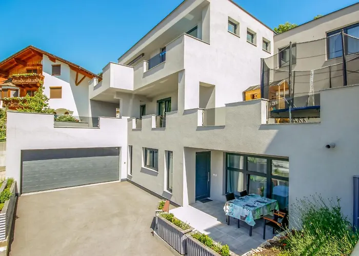 Isiliving By Interhome